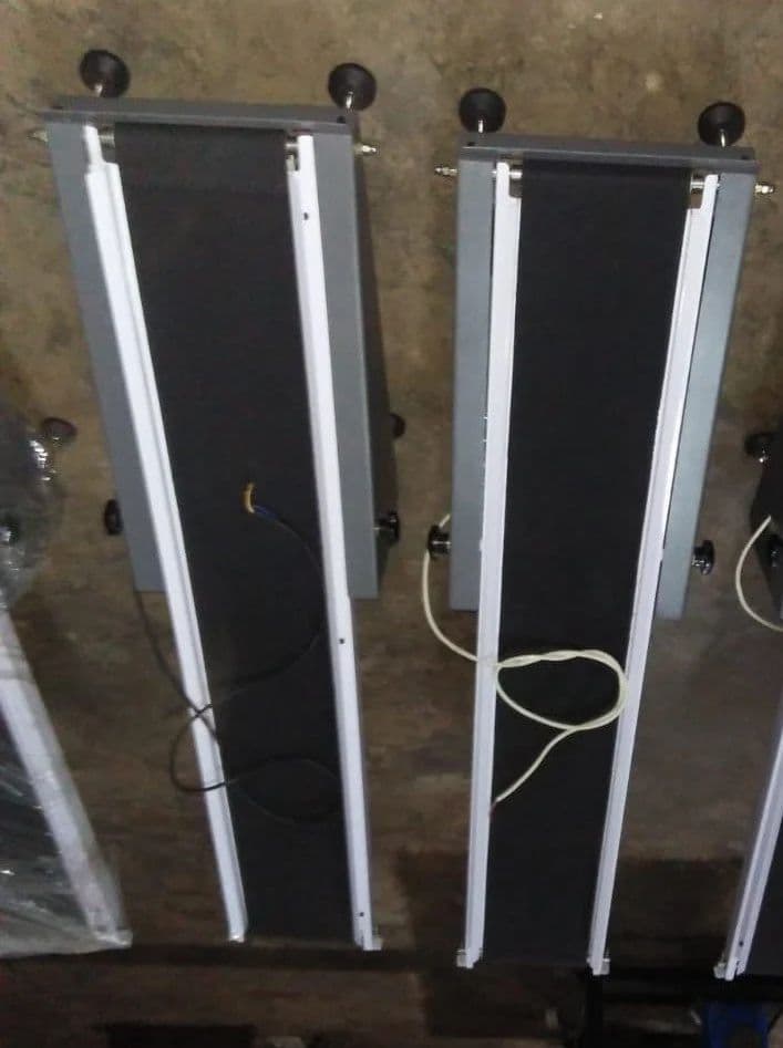 Horizontal Flat Belt Conveyor - image 1